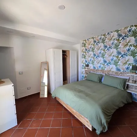 Your Nest On The Path * Positano