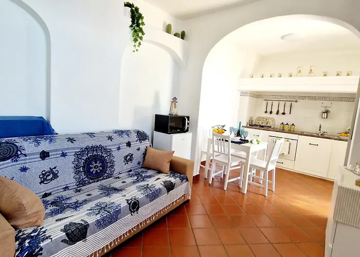 Your Nest On The Path * Positano