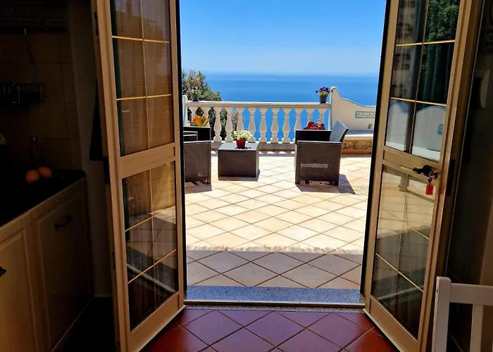 Semesterbostad Your Nest On The Path Positano