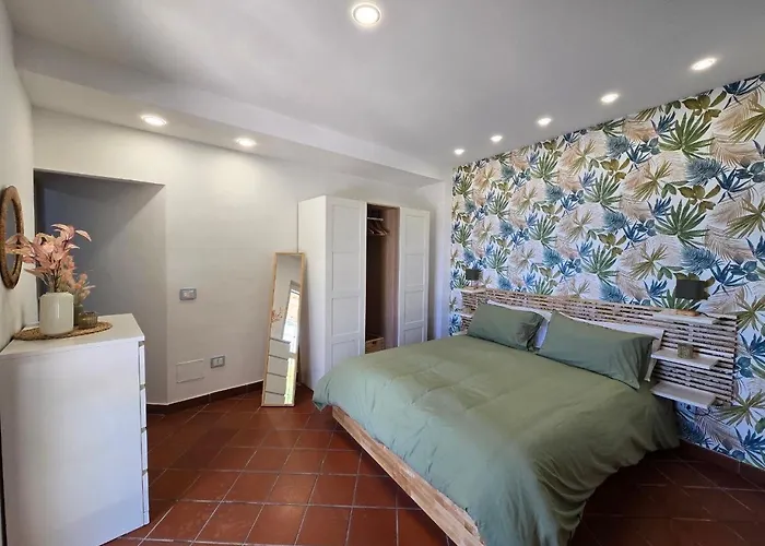 Your Nest On The Path Positano