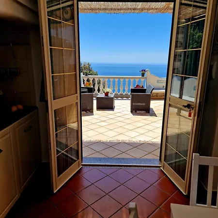 Feriehus Your Nest On The Path Positano