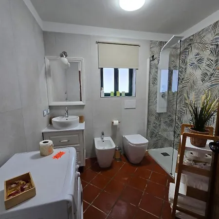 Your Nest On The Path Positano