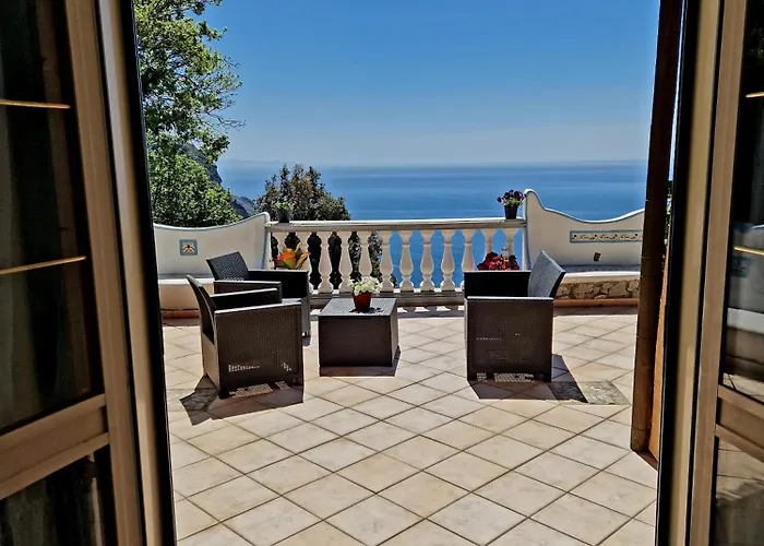 Vakantiehuis Your Nest On The Path *